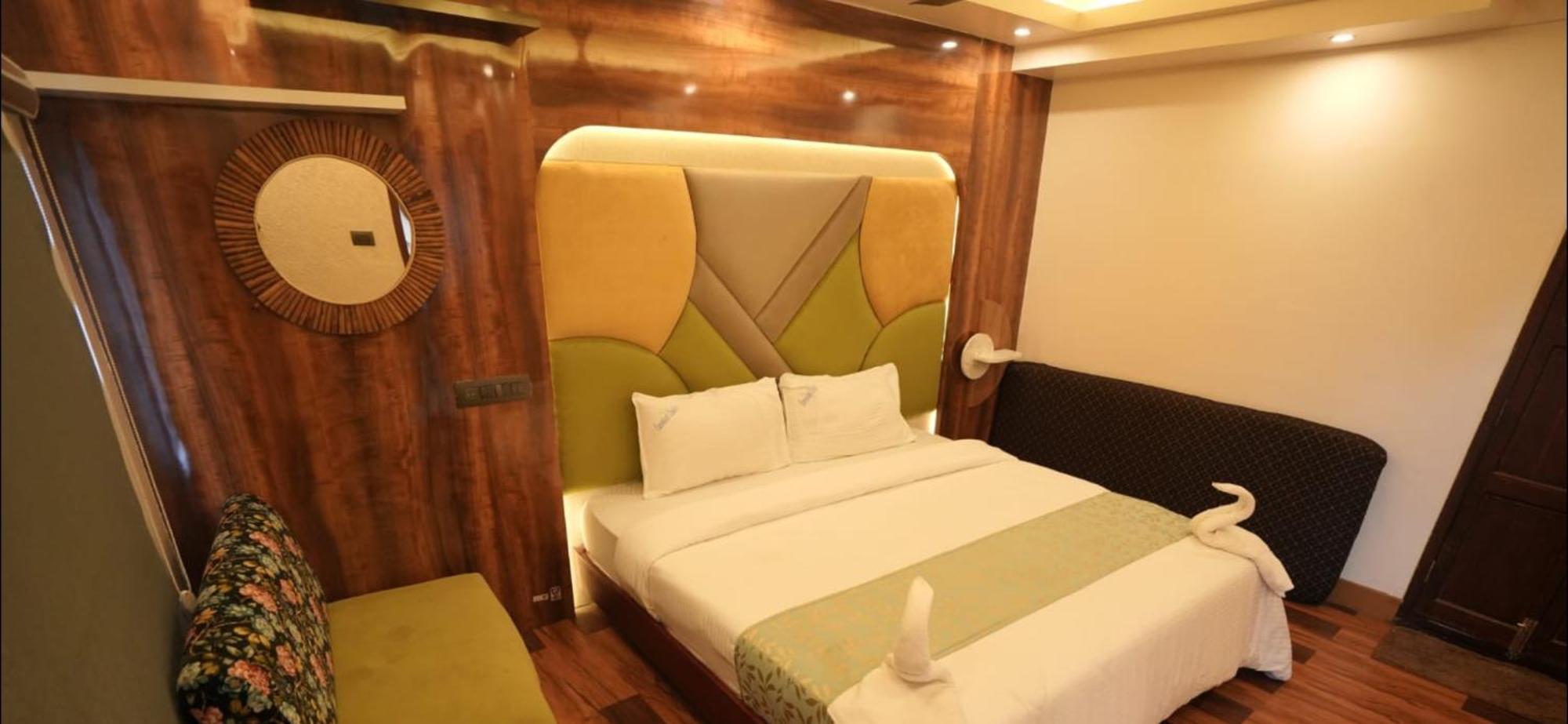 Hotel Victoria Houseboats Alappuzha Esterno foto